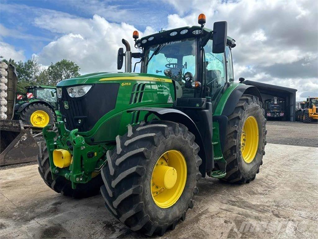 John Deere 6215R Traktoren