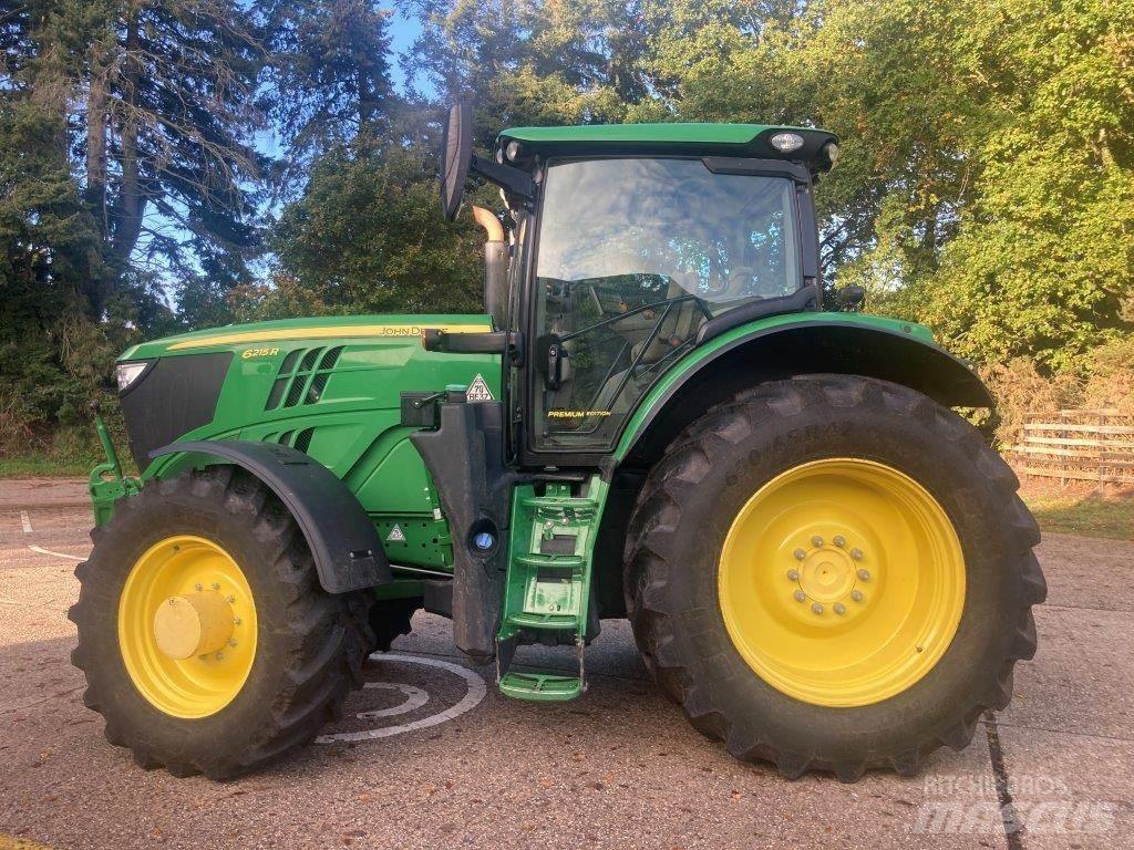 John Deere 6215R Traktoren