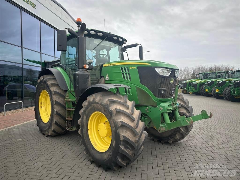 John Deere 6215R Traktoren