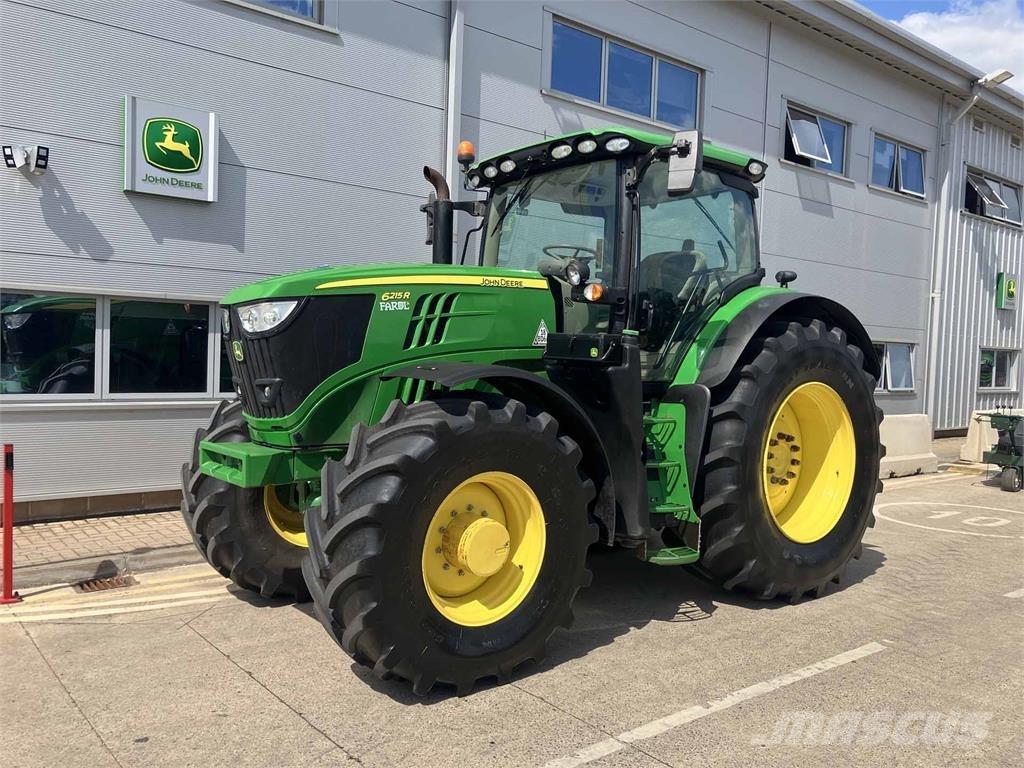 John Deere 6215R Traktoren