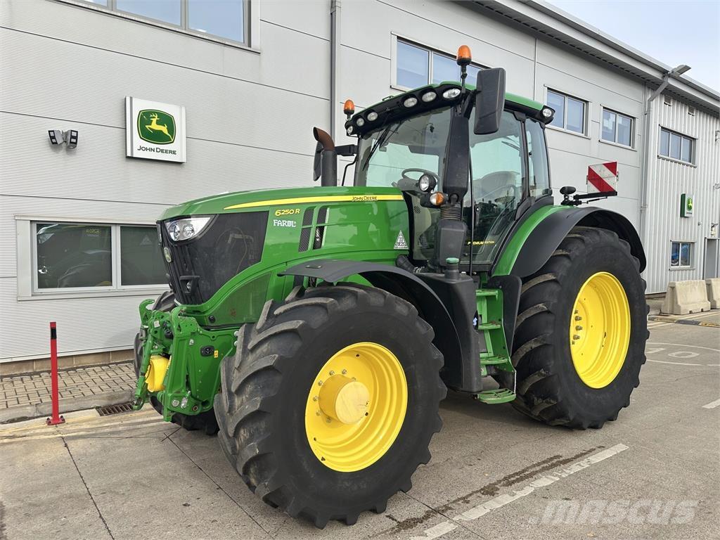 John Deere 6250R Traktoren