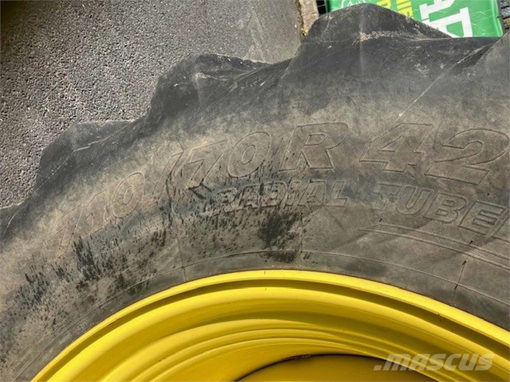 John Deere 6250R Traktoren