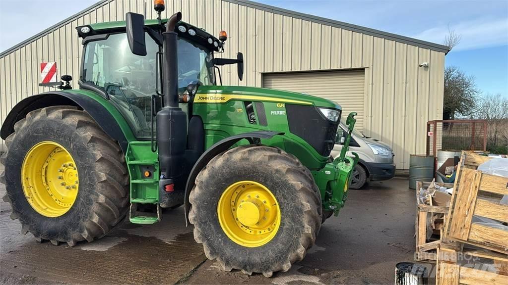 John Deere 6R 215 Traktoren