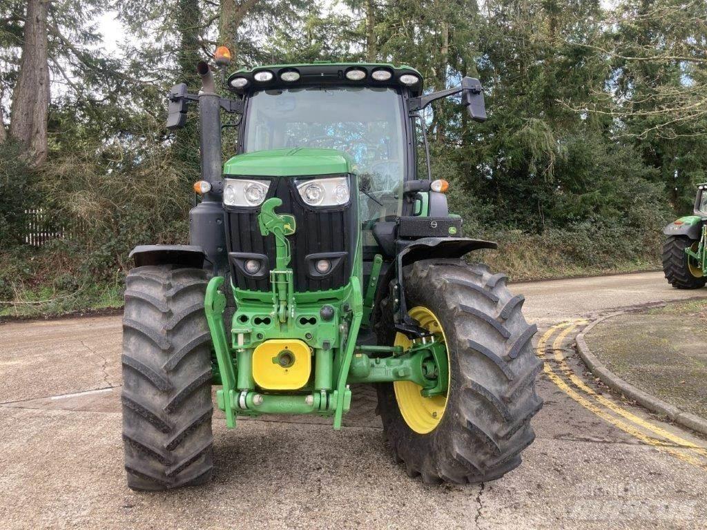John Deere 6R 215 Traktoren