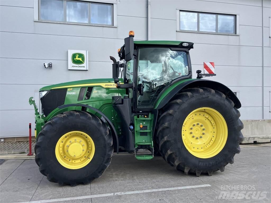 John Deere 6R 215 Traktoren