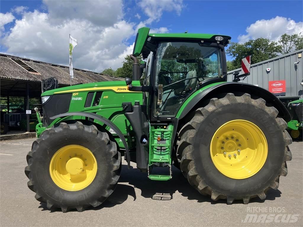 John Deere 6R 215 Traktoren