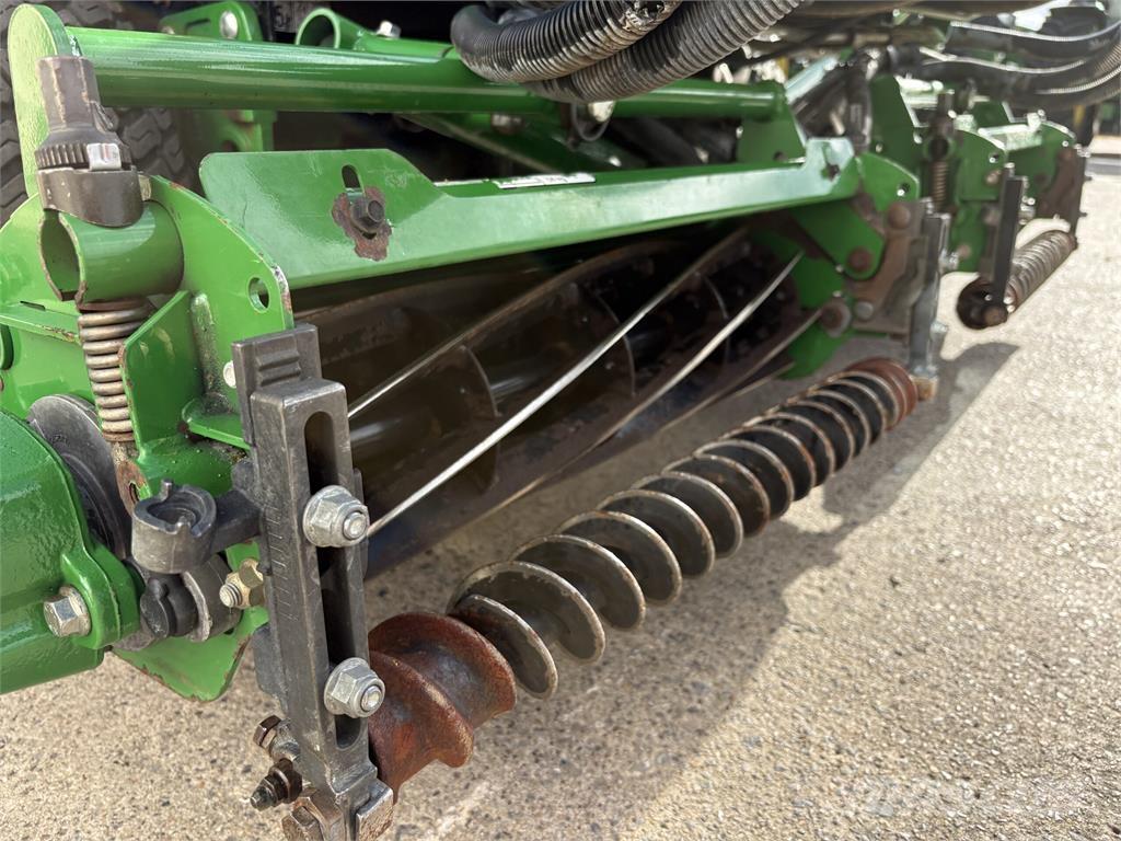 John Deere 7200A Handgeführte Rasenmäher
