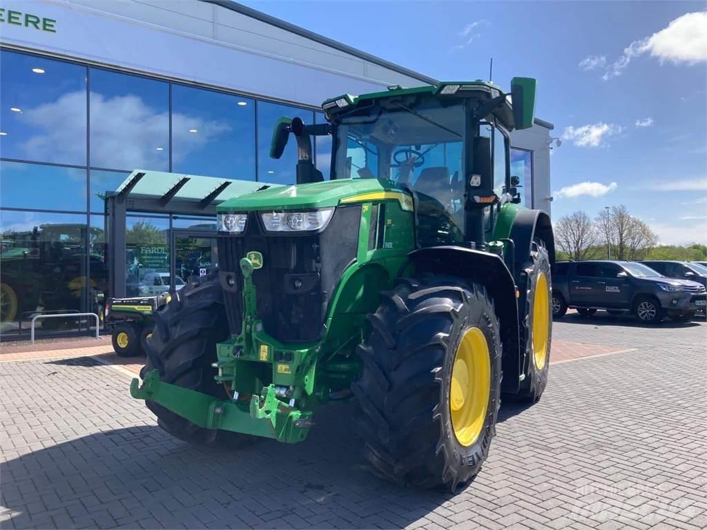John Deere 7R 310 Traktoren