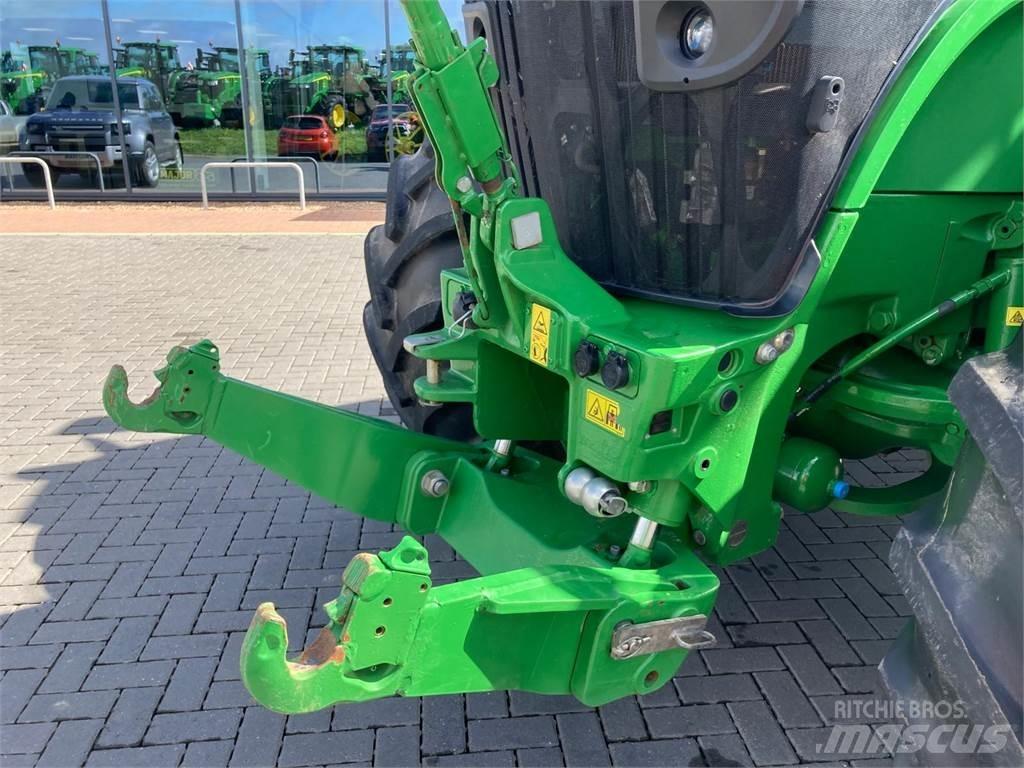 John Deere 7R 310 Traktoren