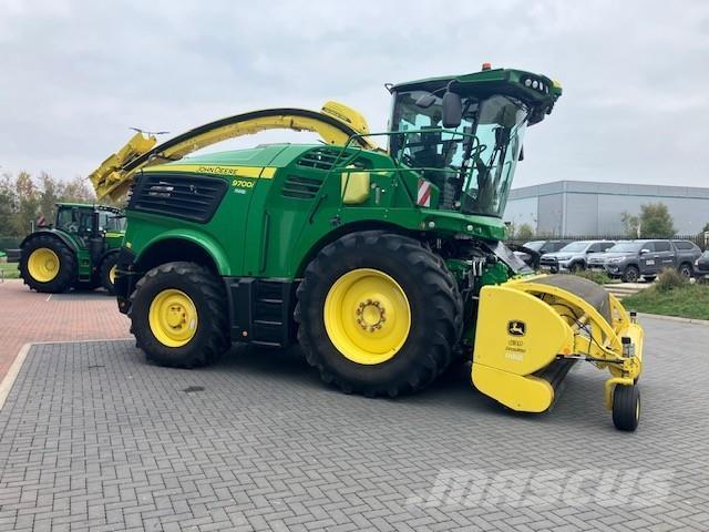John Deere 9700i Selbstfahrende Häcksler