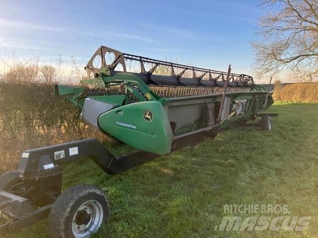 John Deere S685 TM Mähdrescher