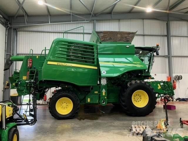 John Deere T670i Mähdrescher