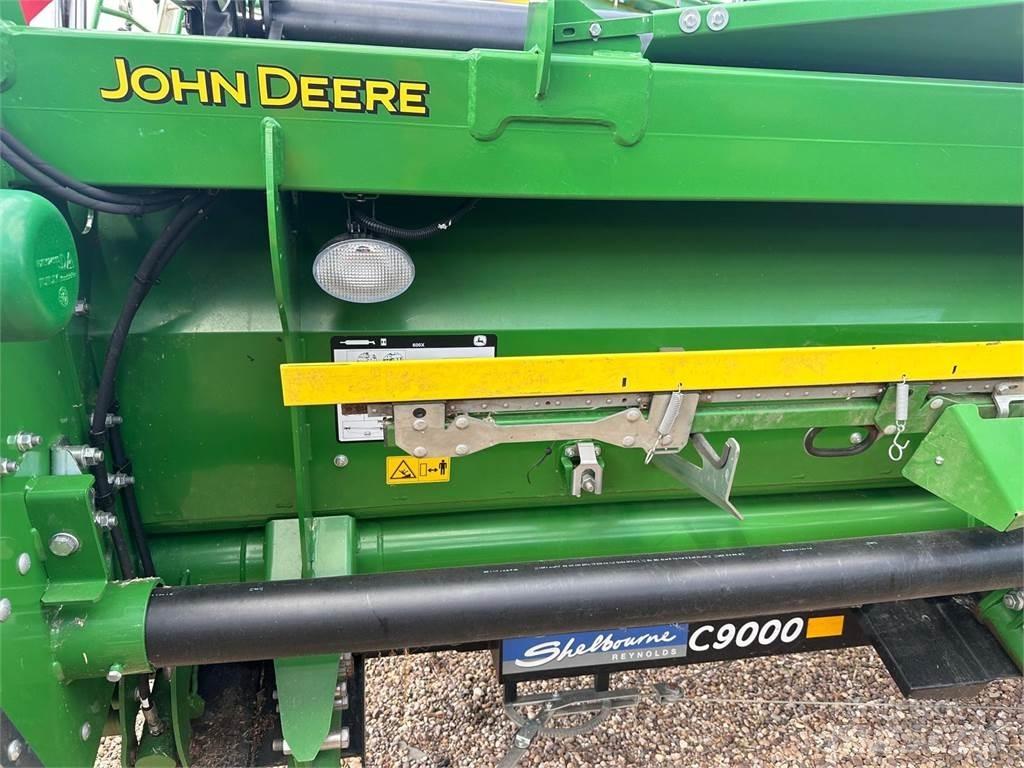John Deere T670i HM Mähdrescher