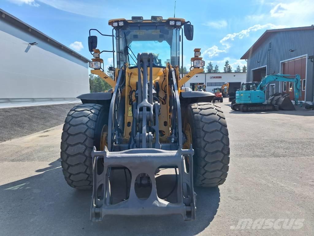 Volvo L90H Radlader