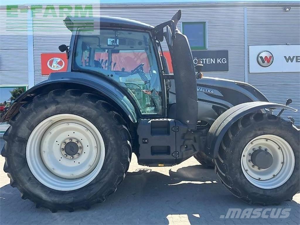 Valtra t174es Traktoren