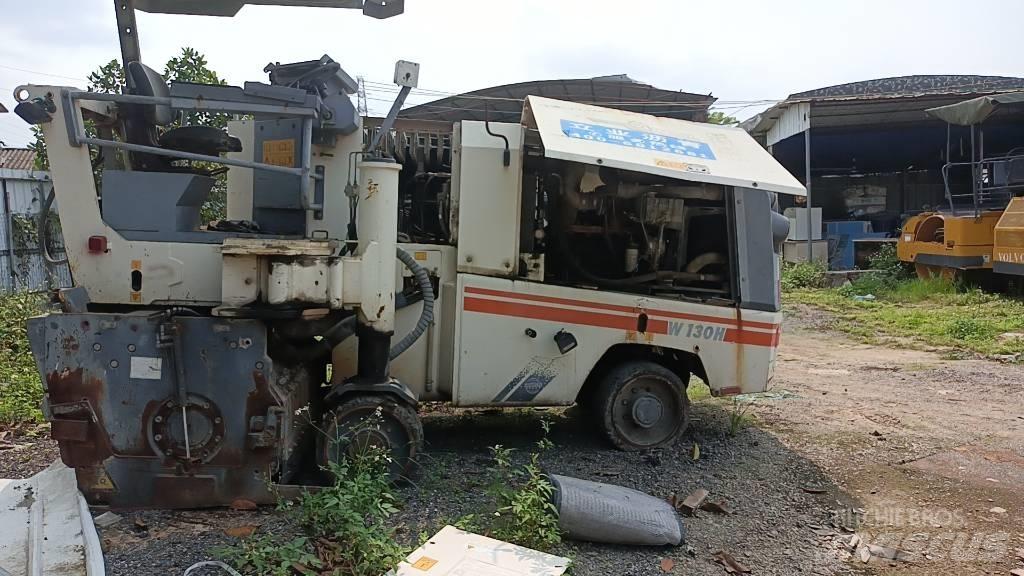 Wirtgen W130H Asphaltfräsen