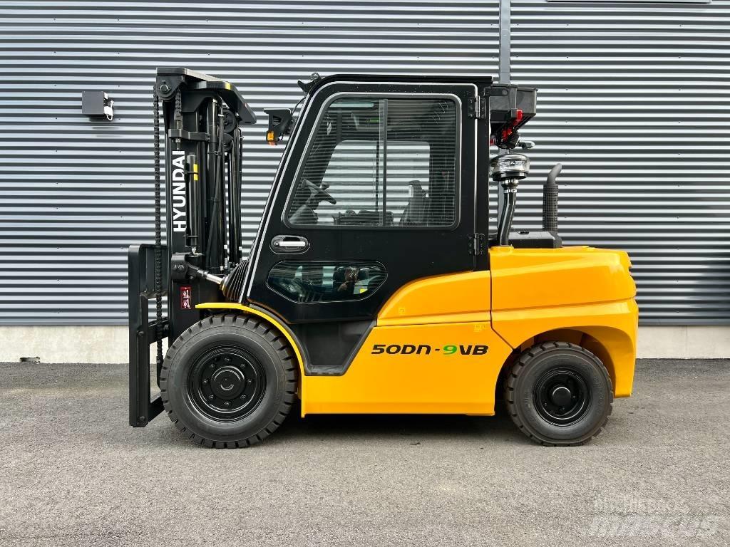 Hyundai 50DN-9VB Diesel Stapler