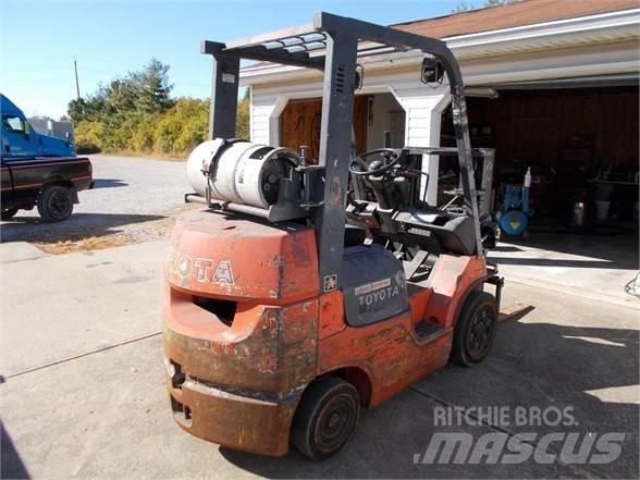 Toyota 7FGCU35 Diesel Stapler