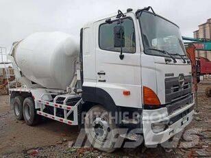 Hino 700 Beton-Mischfahrzeuge