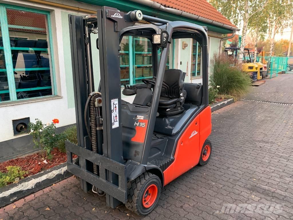Linde H16T-01 V-3071 Gas Stapler