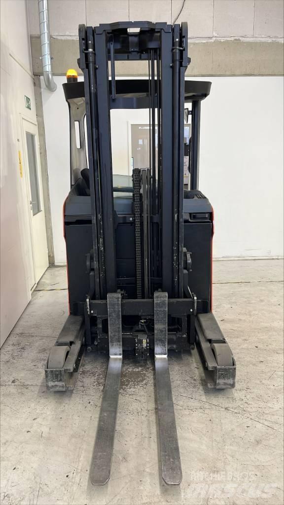 BT RR E 140 H Schubmaststapler
