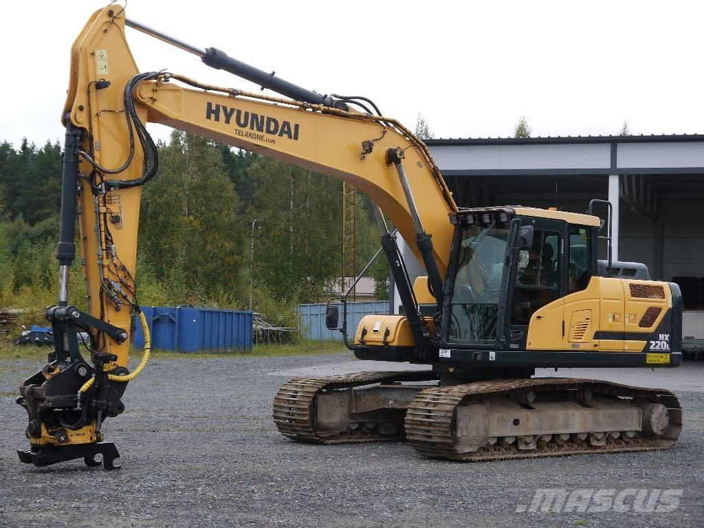Hyundai HX 220 L Raupenbagger