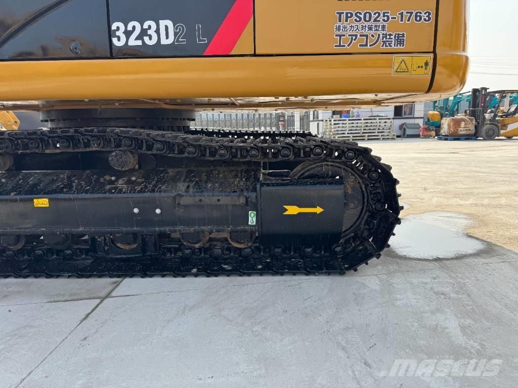 CAT 323D2L Raupenbagger