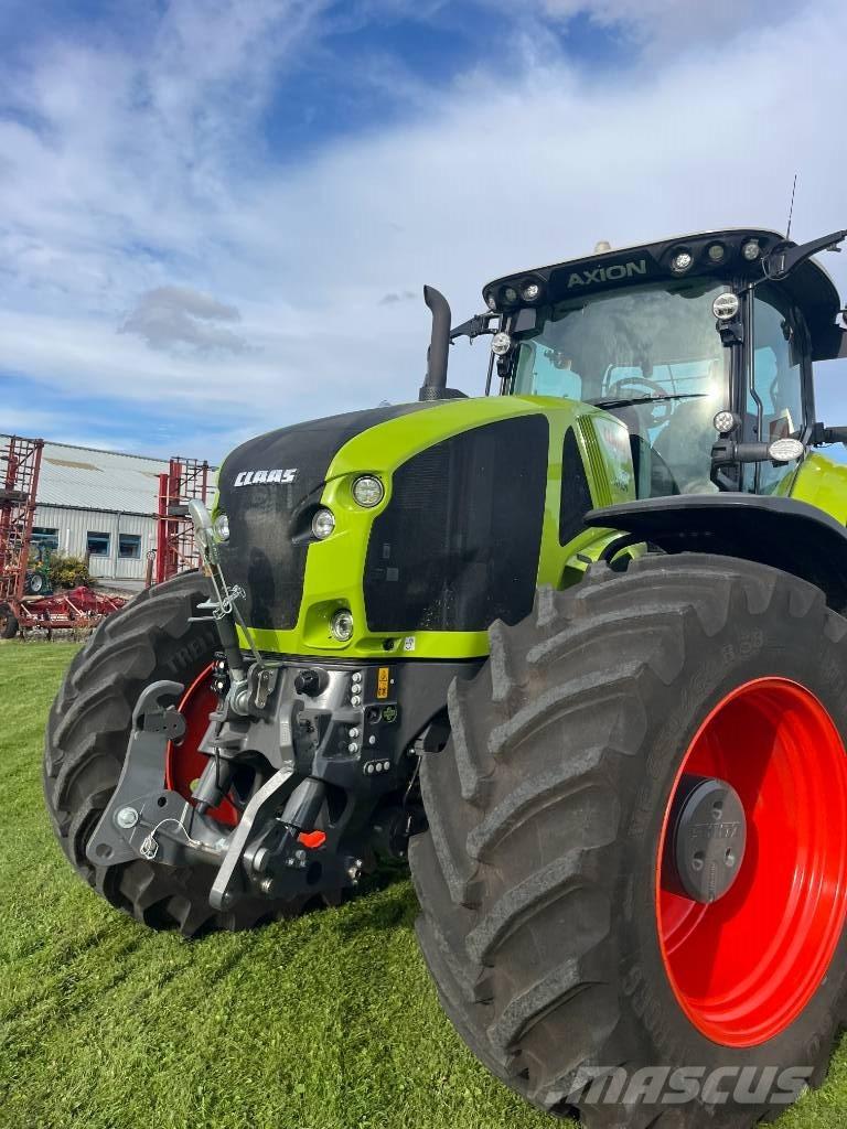 CLAAS AXION 930 Traktoren