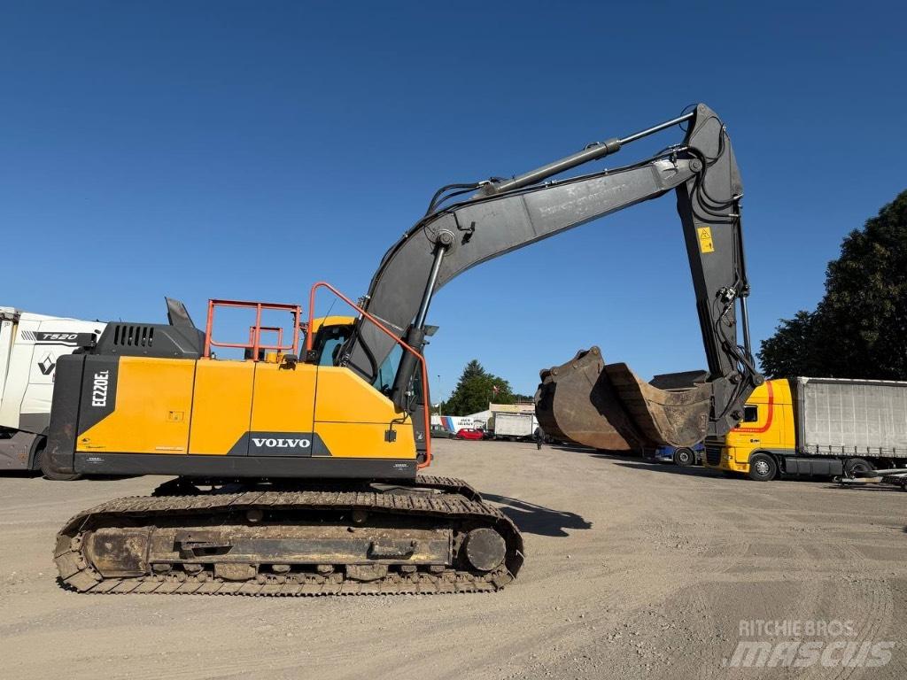 Volvo EC220 EL Raupenbagger