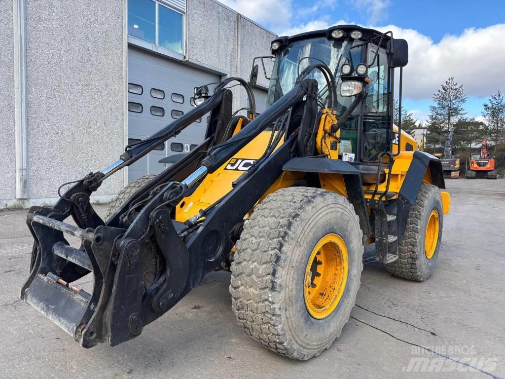 JCB 437 HT Radlader