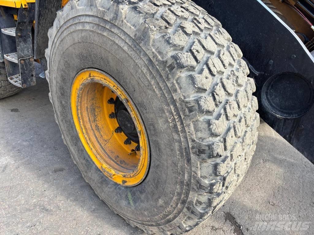 JCB 437 HT Radlader