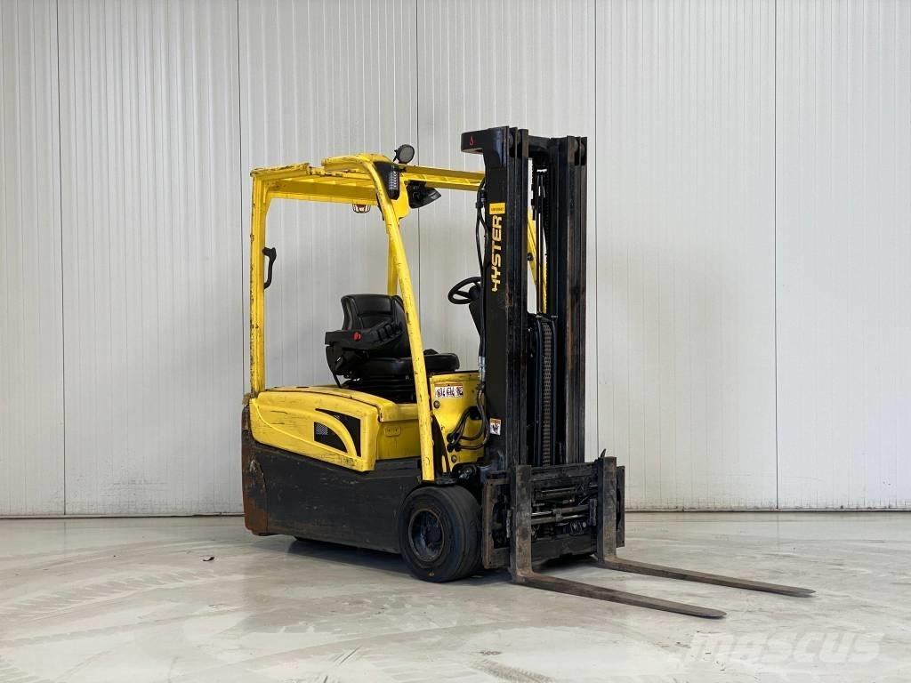 Hyster J2.0XNT LWB Elektro Stapler