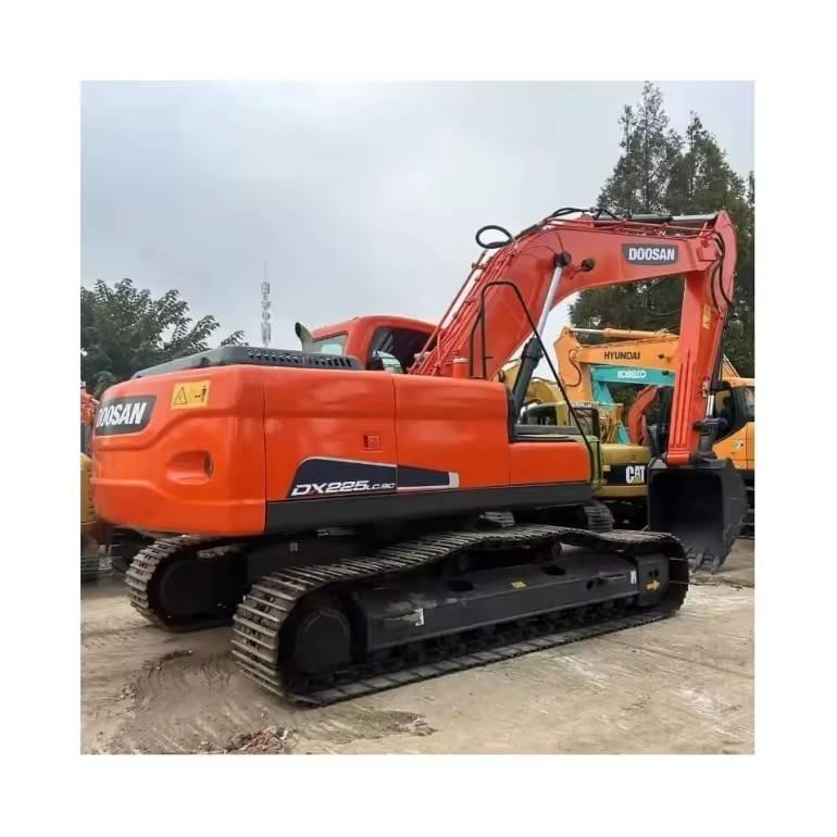 Doosan DX 225 LC-9C Raupenbagger