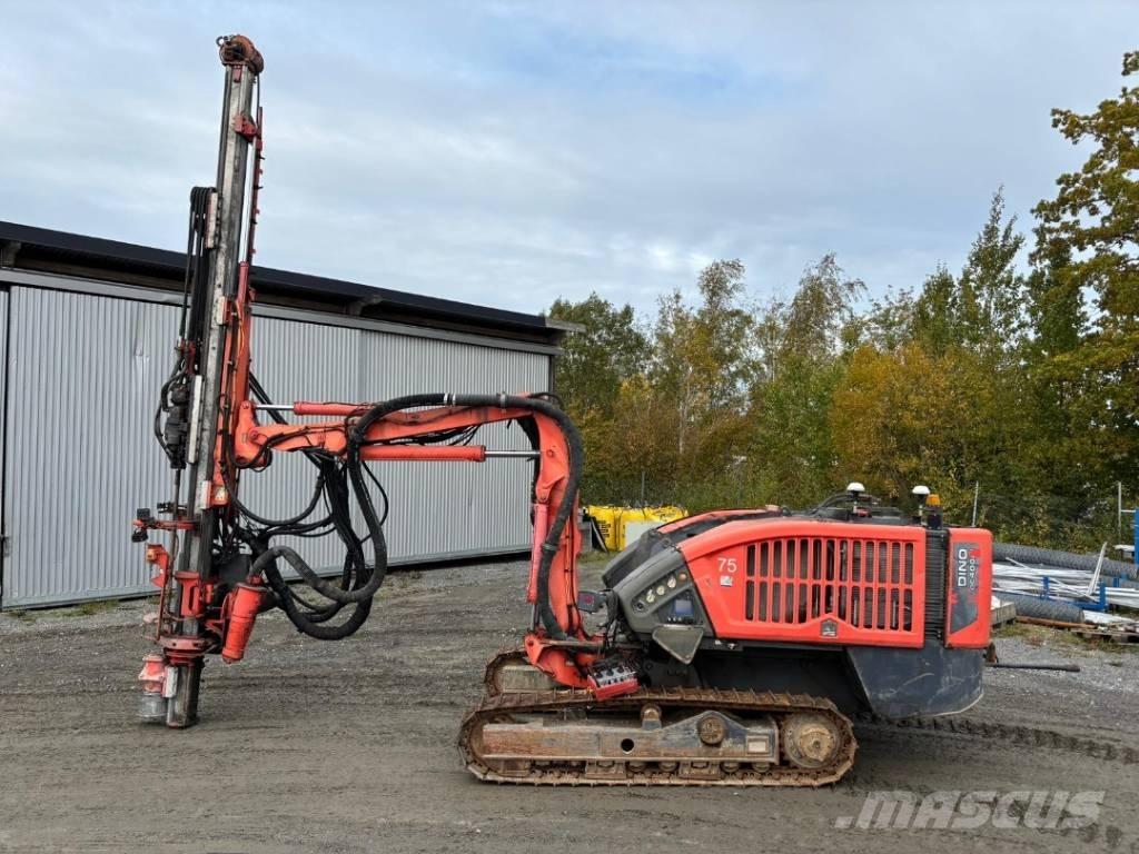 Sandvik Dino DC400Ri Oberflächenbohrgeräte