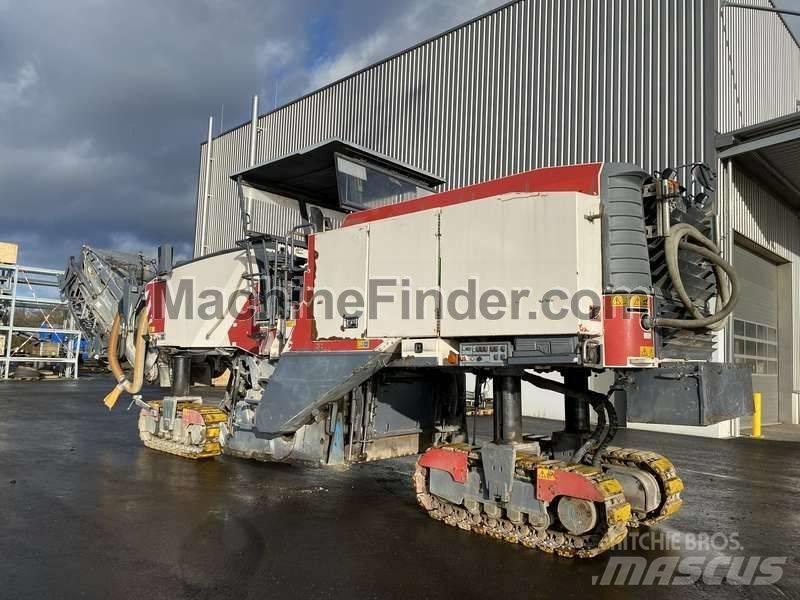 Wirtgen W 250i Asphaltfräsen