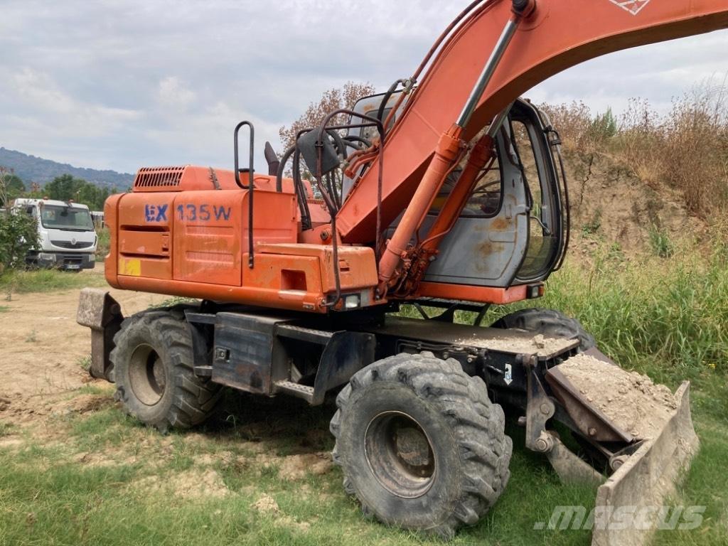 Hitachi EX 135 W Mobilbagger