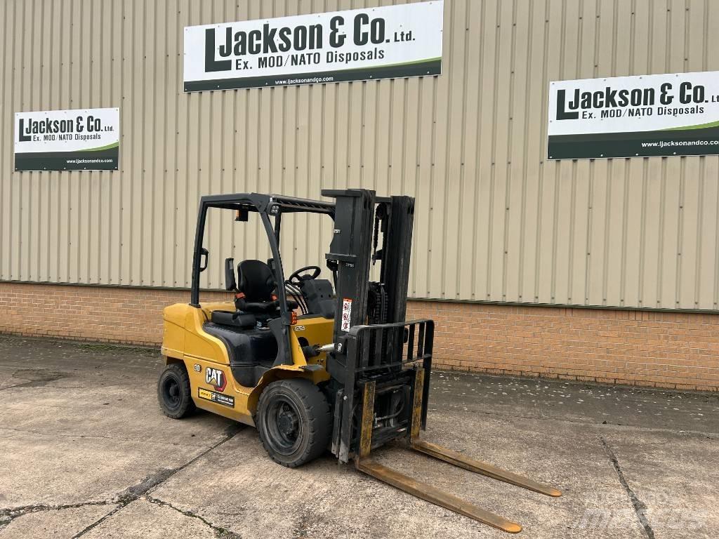 CAT DP 30 N Diesel Stapler