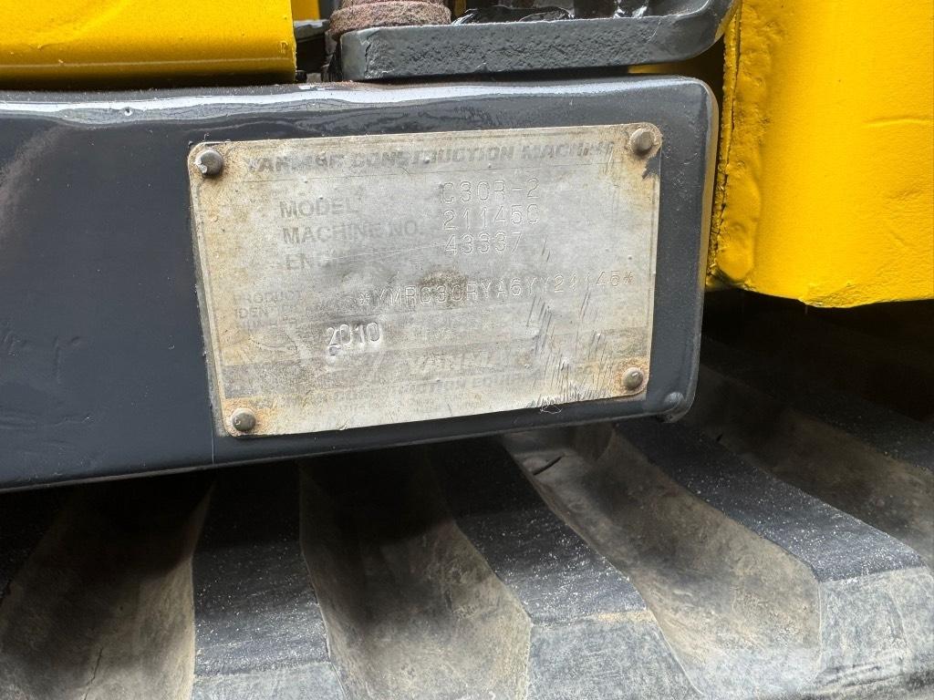 Yanmar C 30 R-2 Raupendumper