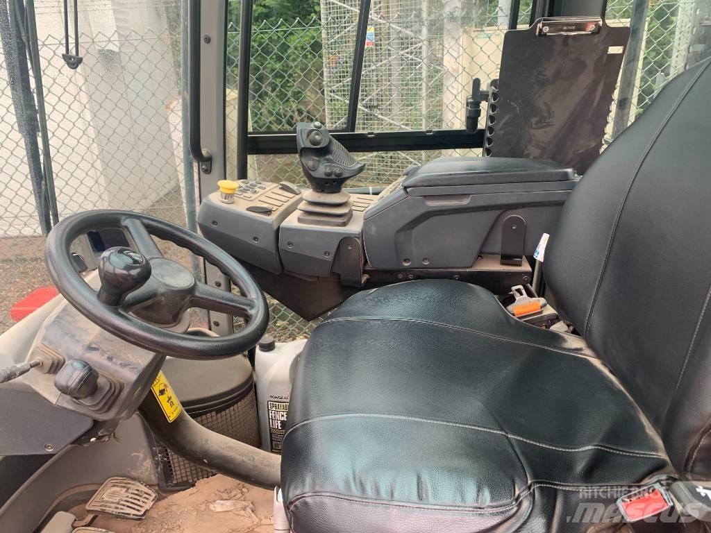 Kalmar DCG120-12 Diesel Stapler
