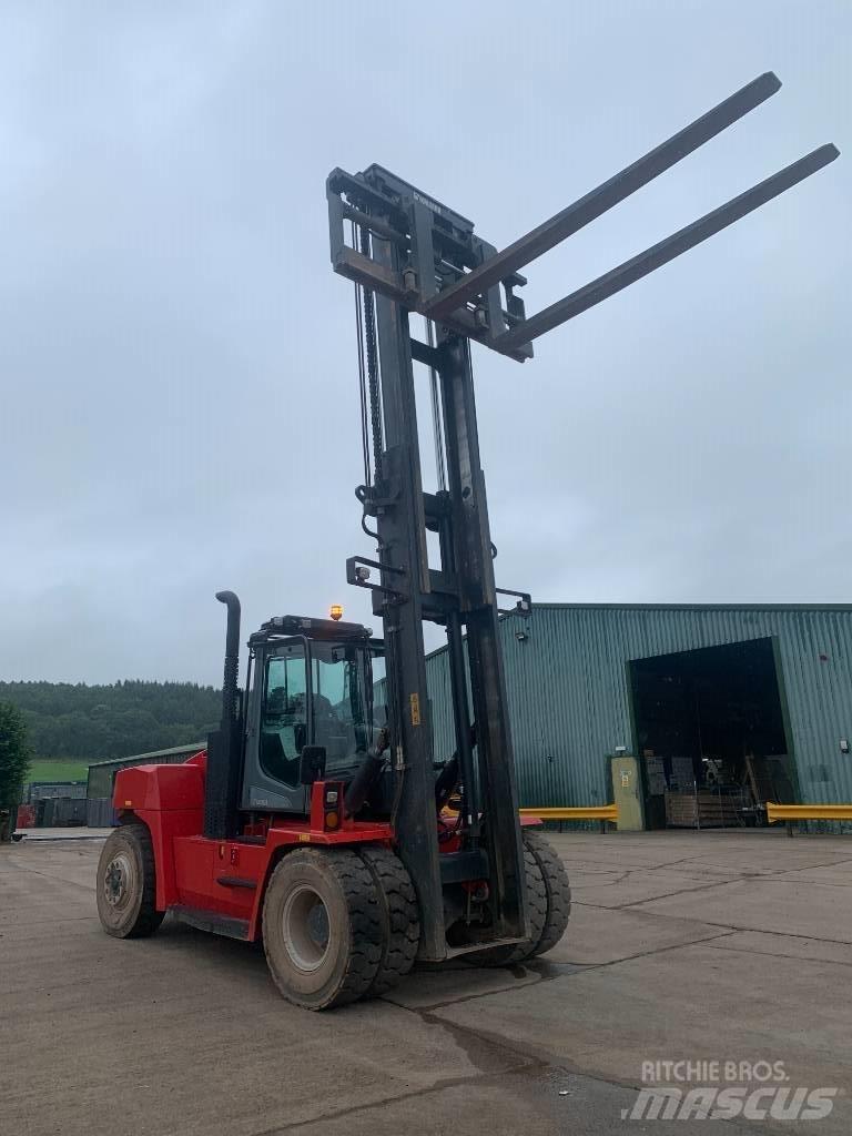 Kalmar DCG120-12 Diesel Stapler