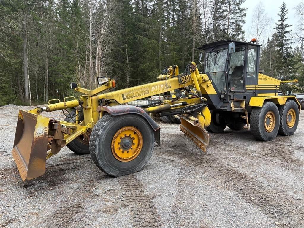 Lokomo AH 152 Grader