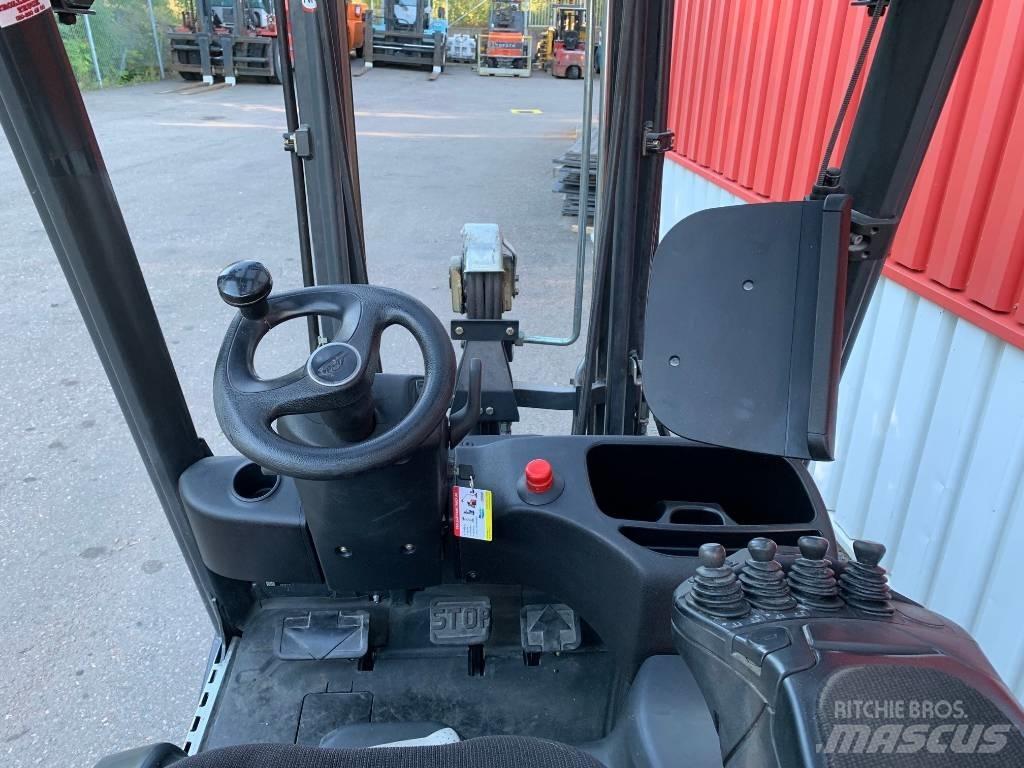 Linde E16C-02 Elektro Stapler