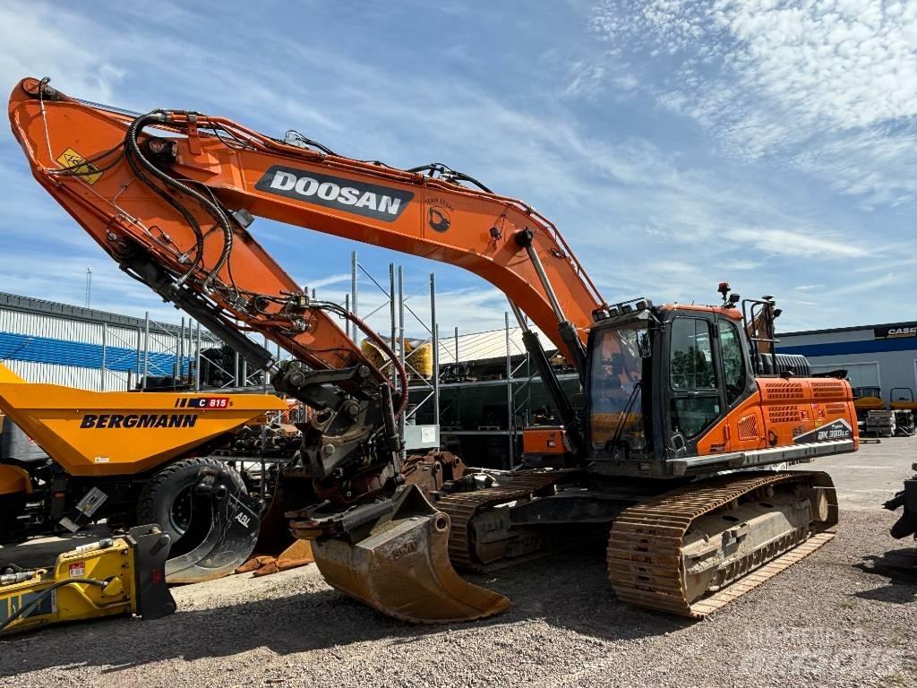 Doosan DX 300 LC-7 Raupenbagger