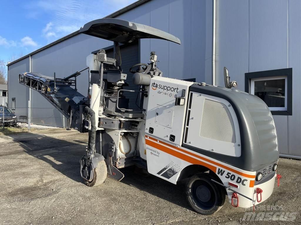 Wirtgen W 50DC Asphaltfräsen