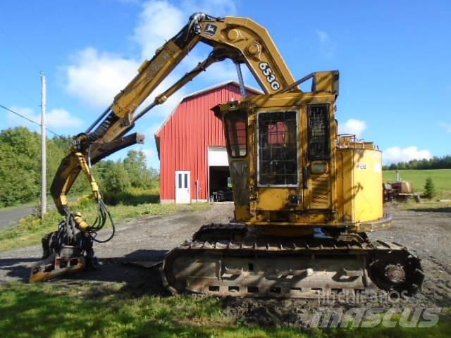 John Deere 653G Harvester