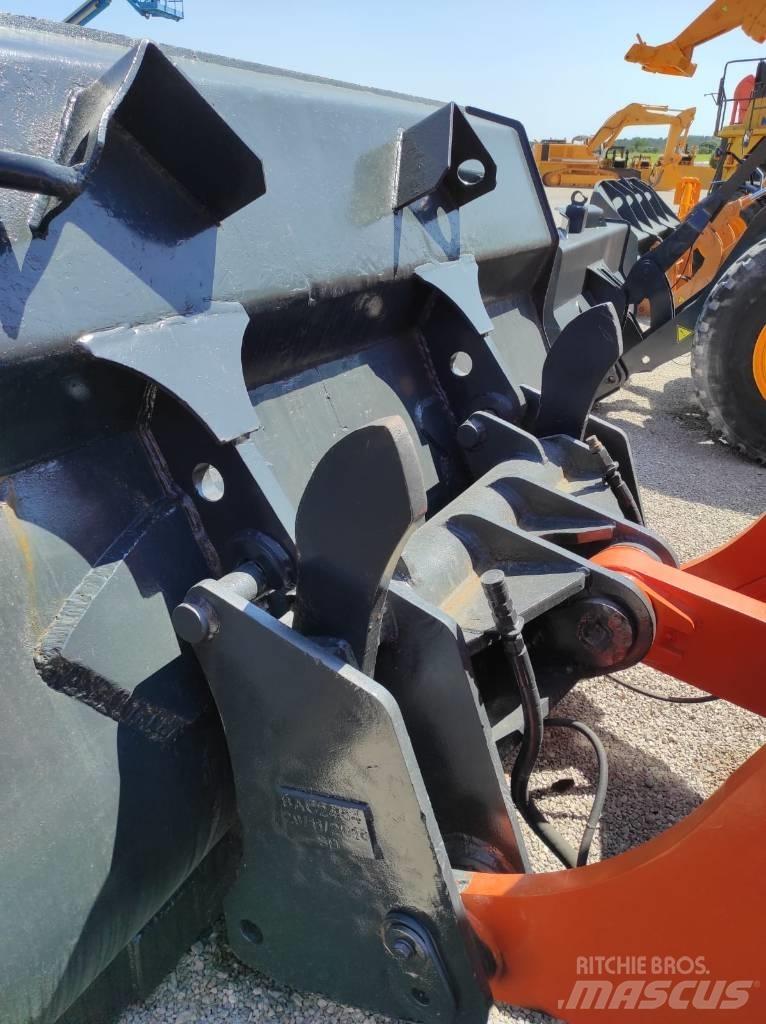 Doosan DL 350-5 Radlader