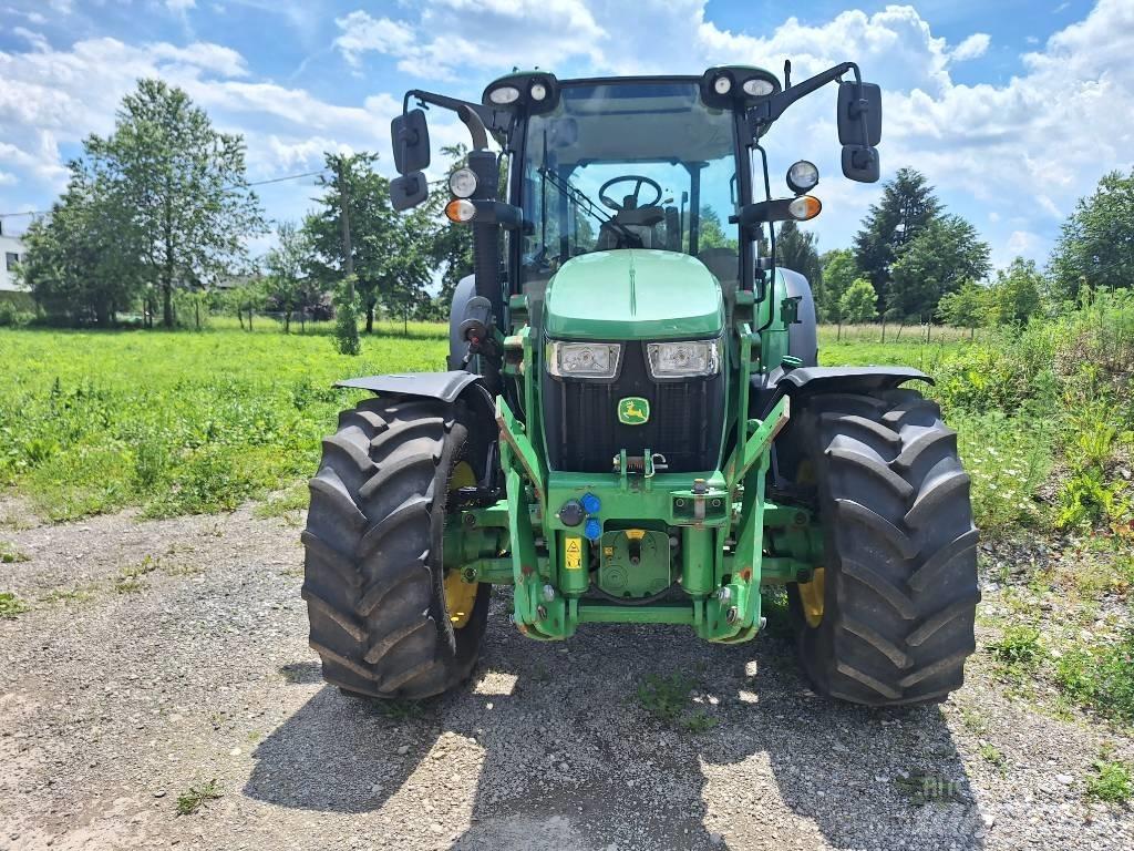 John Deere 5125R Traktoren