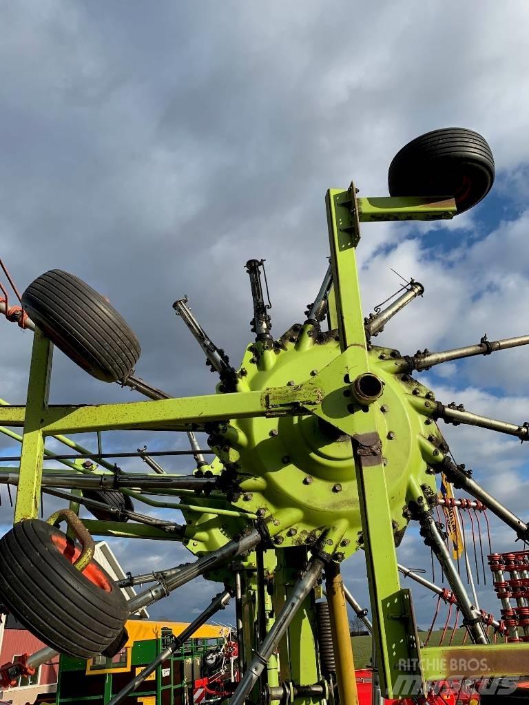 CLAAS 880 L Kreiselheuer/-wender