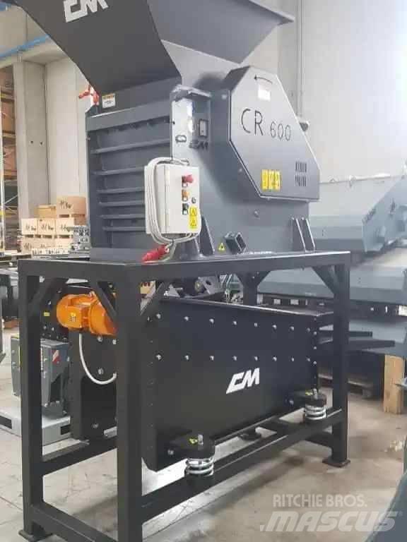 CM CR 600 Brecherlöffel
