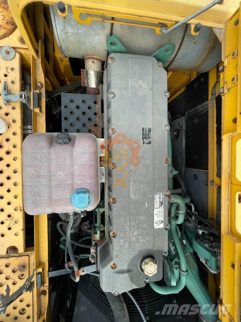 Volvo EC 460 B LC Raupenbagger